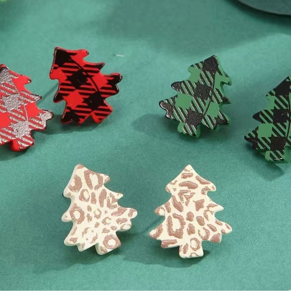 3 Pairs of Christmas Tree Stud Earrings Acrylic Green Black Plaid Buffalo - Picture 4 of 6